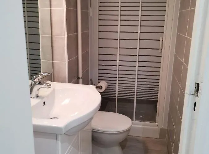 Saint Etienne Studio Lot 1 *